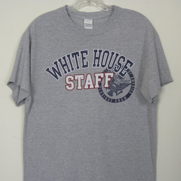 Gildan Other - Graphic T shirt White House Staff size M Gray